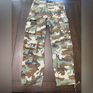 Refuge Multicolor Camouflage Cargo Pants
